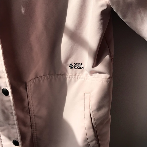 Volcom Enemy Stone hooded windbreaker - Picture 5 of 8